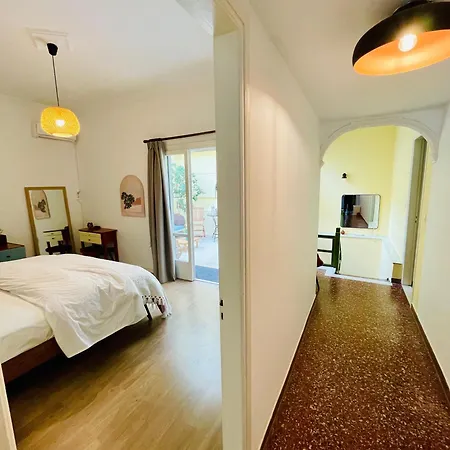 Apartment Penthouse Wt Private Patio 1st Floor 3 65sqm